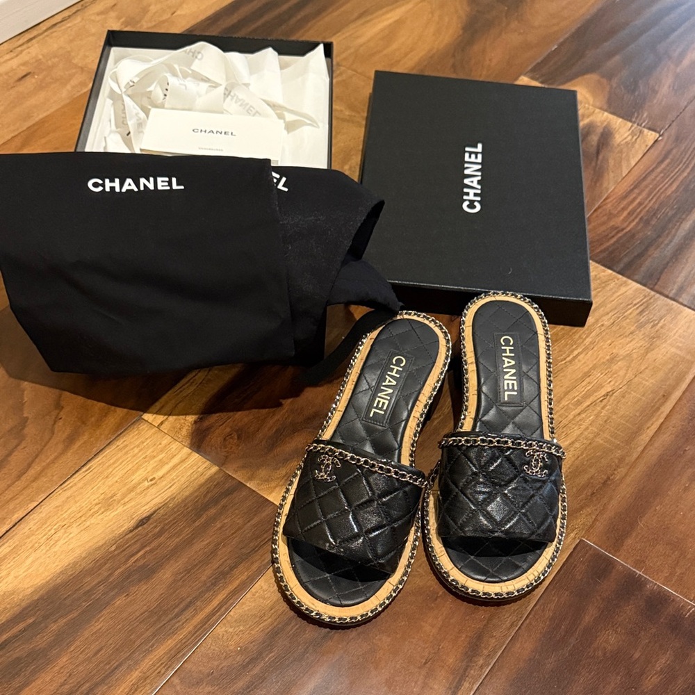 Chanel mules - Picture 3 of 6